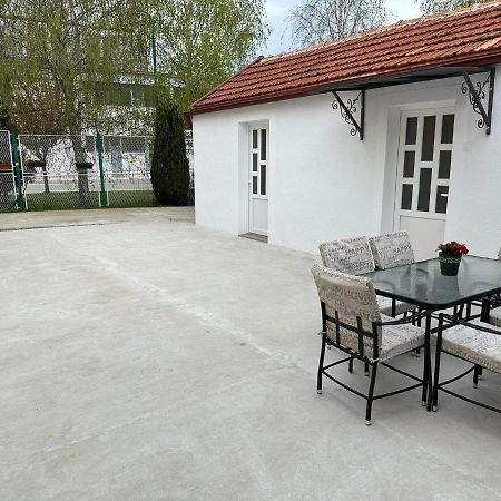 Apartmani Emily & Jully Nikšić Exterior foto