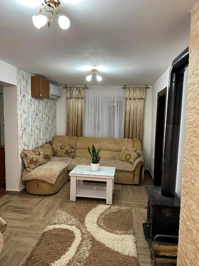 Apartmani Emily & Jully Nikšić Exterior foto